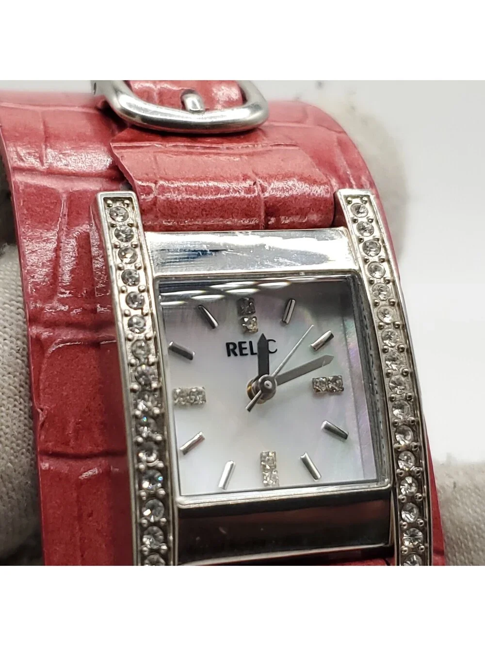 Relic Quartz Watch Women Square 22mm Rhinestones MOP Dial New Battery